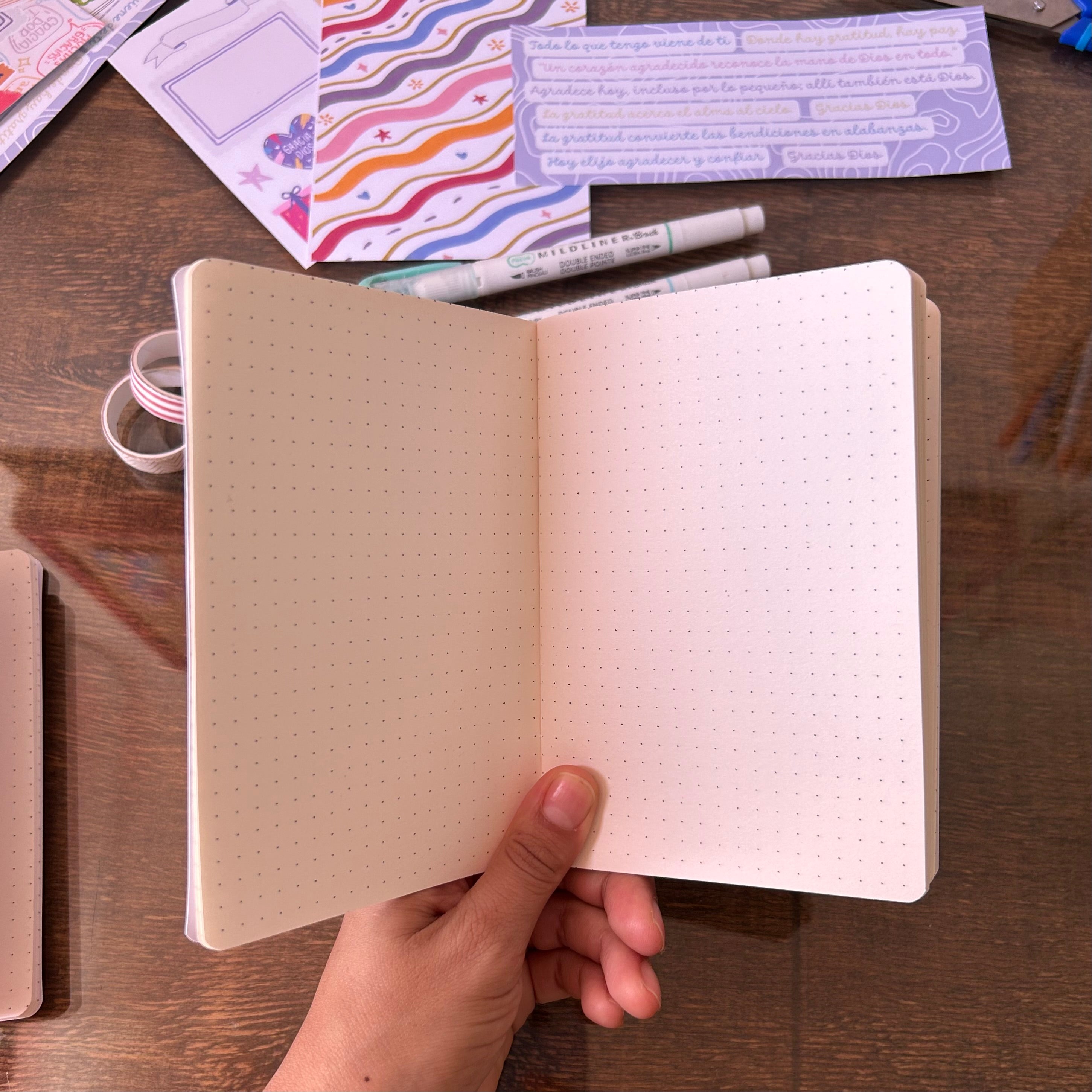 Libreta A6 - punteada